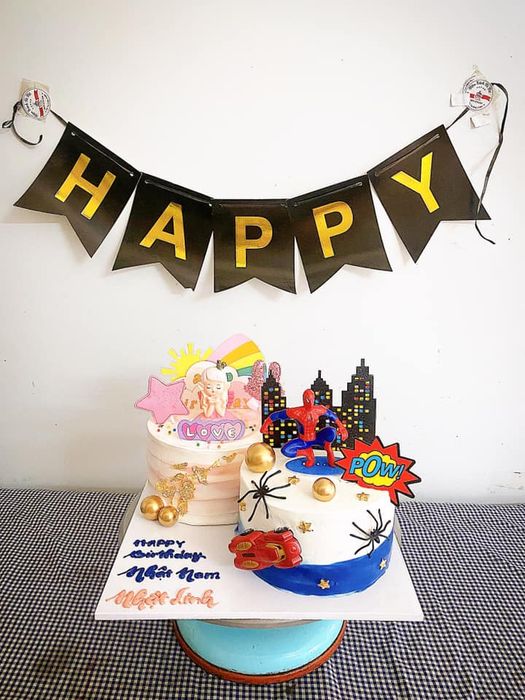 Không gian ấm cúng và bộ sưu tập bánh độc đáo tại Tú Tài Bakery