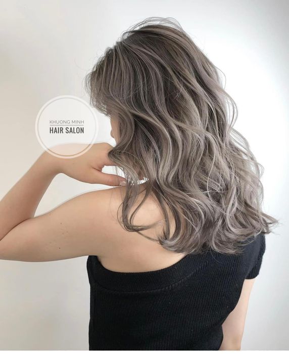 Không gian sang trọng và những kiểu tóc ấn tượng tại Khuong Minh Hair Salon