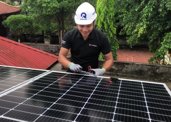 Hình ảnh hệ thống điện mặt trời tiêu biểu của Quang Điện