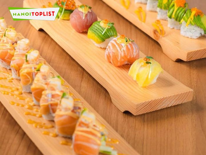 trai-nghiem-am-thuc-nhat-ban-tai-hinode-deli-sushi-ha-noi-Mytour
