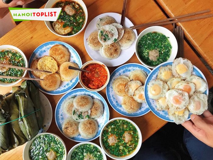 quan-vinh-hoa-quan-banh-can-ngon-o-ha-noi-Tripi