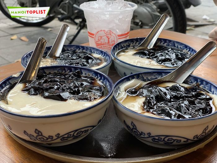 vua-tao-pho-dia-chi-ngon-Mytour