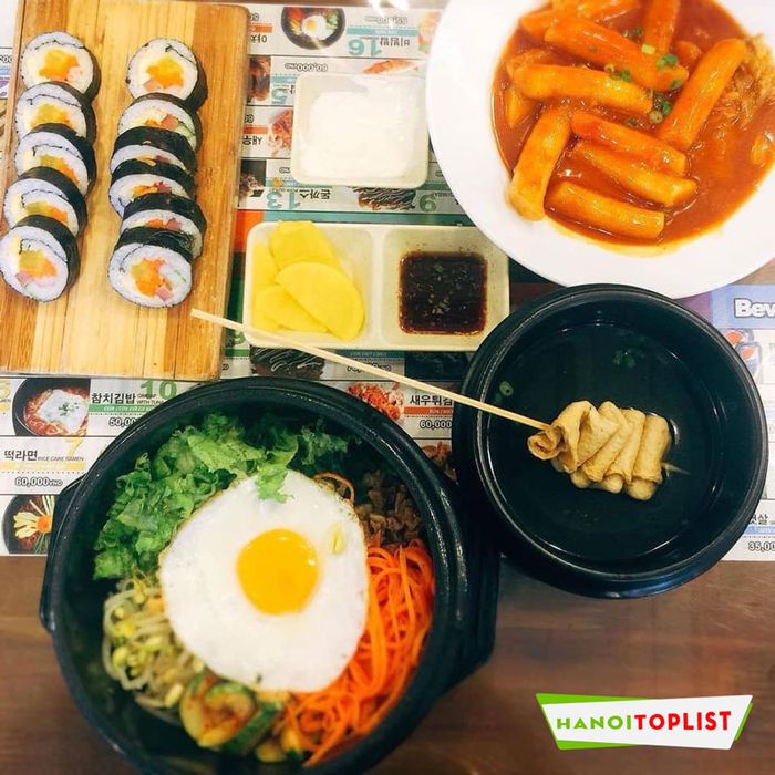com-tron-han-quoc-ha-noi-kimbap-han-quoc
