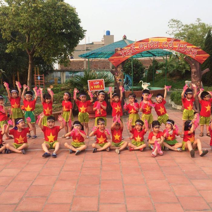 Hình ảnh Trường Mầm Non Đông Hoàng - Không gian xanh mát cho bé phát triển