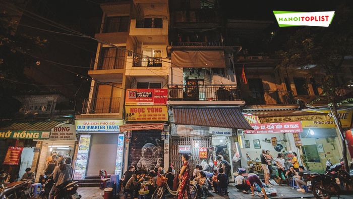 trai-nghiem-pho-ha-hang-hom-Mytour
