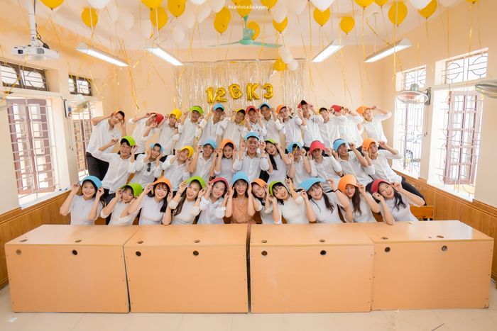 Ảnh kỷ yếu KỶ YẾU NGHỆ AN 2