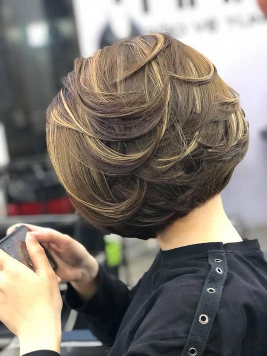 1900 Hair Salon - 66 Yên Lãng ảnh 1 - Bộ sưu tập những kiểu tóc đẹp như mơ dưới bàn tay nghệ nhân