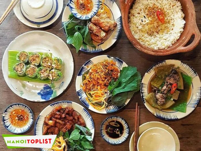 quan-com-nieu-thanh-huong-ha-noi-Tripi