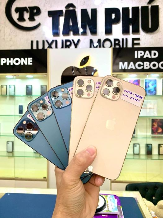 Tân Phú Luxury Mobile ảnh 2 - Góc nhìn ấn tượng về thế giới công nghệ cao