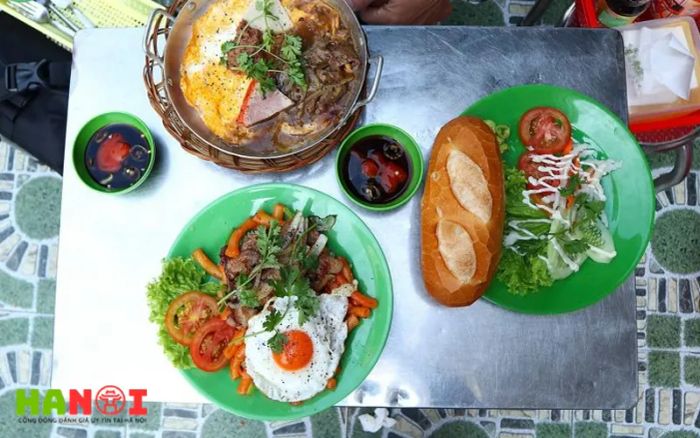 Quan-banh-mi-chao-hieu-luc-Mytour