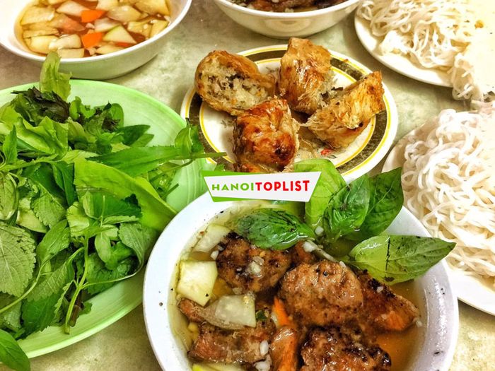 bun-cha-nem-cua-be-ba-sam-ha-noi