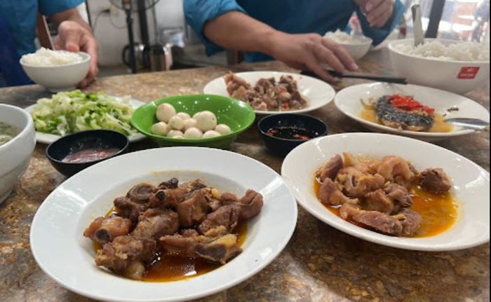 Nhà Hàng Cơm Việt - Ảnh 2