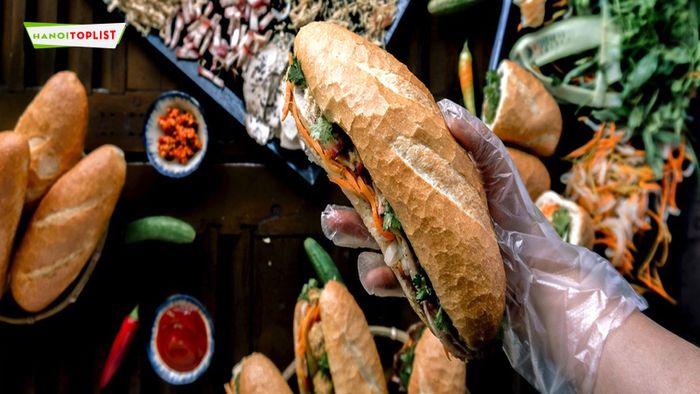 TuLi Bread Bánh Mì Hà Nội 1 - Nét tinh hoa ẩm thực phố cổ