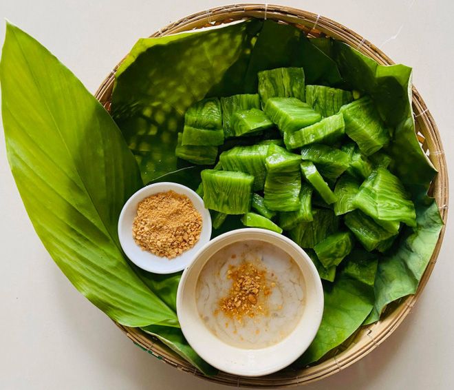 Bánh đúc sốt xanh vàng ươm hấp dẫn