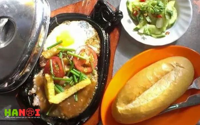 Trung-thanh-bit-tet-banh-mi-chao-Mytour
