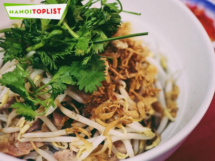 quan-pho-ga-ha-noi-pho-26-Tripi