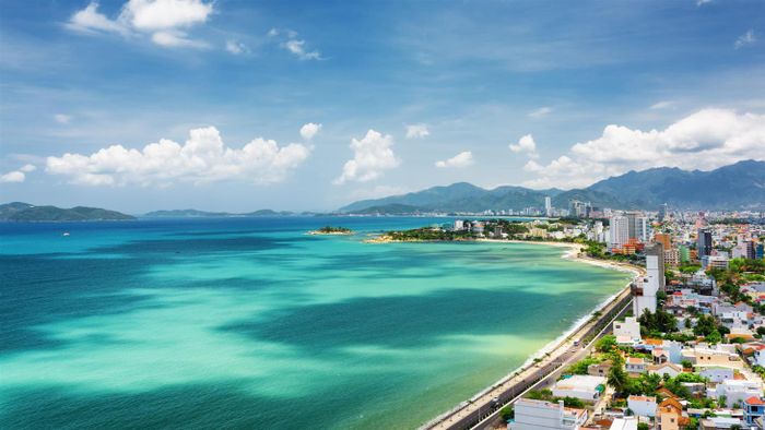 Nha Trang khoe sắc trong ngày nắng đẹp ảnh 2