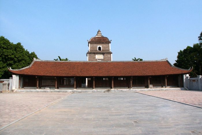 Toàn cảnh kiến trúc cổ kính Chùa Dâu