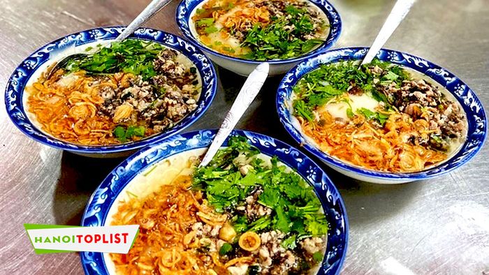 banh-duc-nong-minh-khai-Tripi