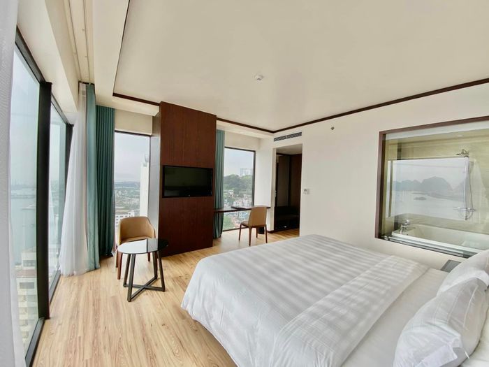 Khoảnh khắc vàng tại Wyndham Legend Halong
