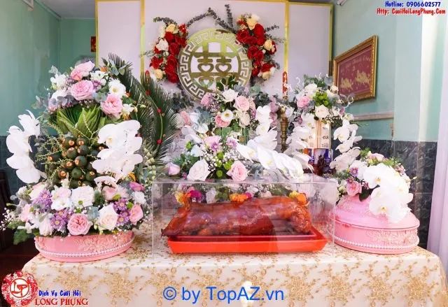 Mâm quả cưới hỏi tháp hoa tươi cao cấp - Kiệt tác nghệ thuật từ Cưới hỏi Long Phụng