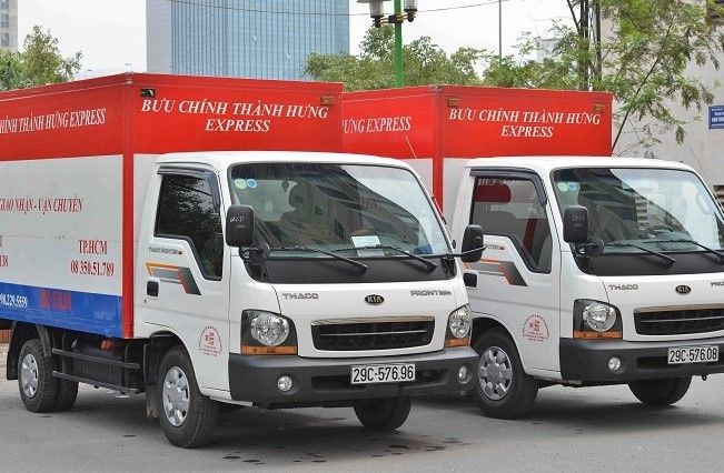Vận Tải Thành Hưng sở hữu đội xe tải đa dạng kích thước, giúp việc vận chuyển trở nên dễ dàng, nhanh chóng và giúp khách hàng hoàn toàn yên tâm.
