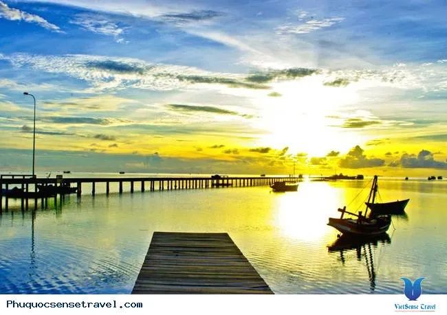 Làng chài Hàm Ninh - Thiên đường ẩm thực hải sản
