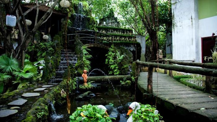 Khu nghỉ dưỡng sang trọng và hồ bơi tại Dìn Ký