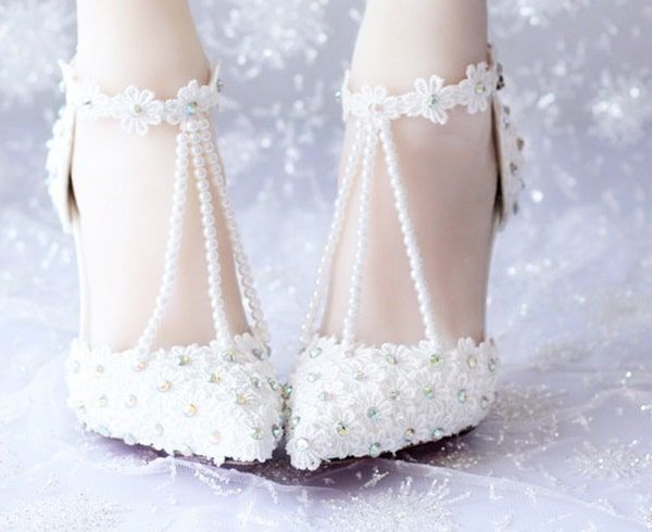 những mẫu giày cưới tinh tế dành cho nàng thơ