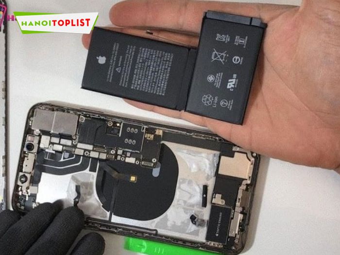 hanoimobile-dia-chi-thay-pin-iphone-uy-tin-Mytour