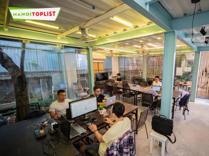 ihouse-coworking-space-dia-chi-thue-cho-ngoi-lam-viec-uy-tin-Tripi