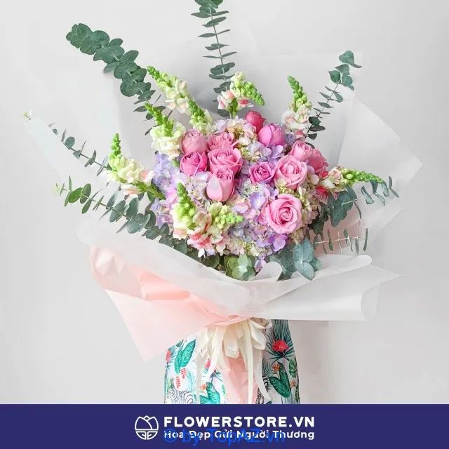 Flower Store chuyên cung cấp dịch vụ hoa online nhưng vẫn luôn giữ vững được sự uy tín, chuyên nghiệp trong từng đơn hàng, từ chất lượng hoa đến sự phục vụ chu đáo.