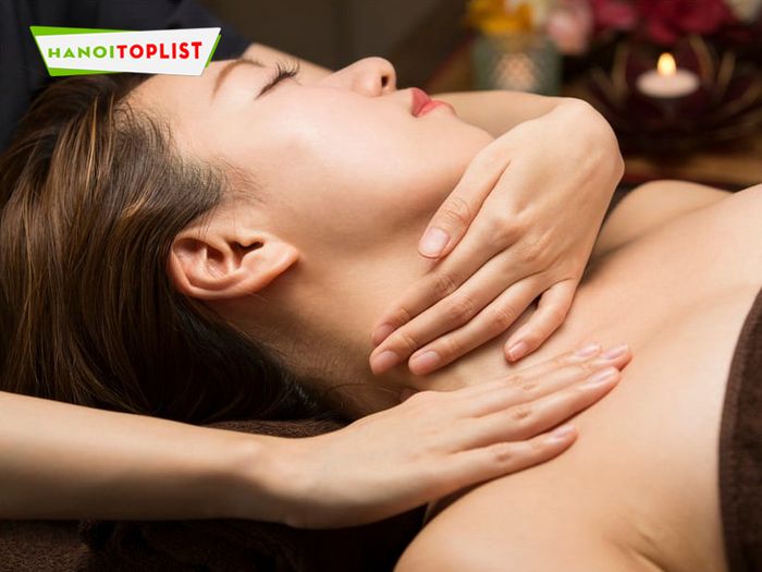 hoa-moc-tam-an-spa-dia-chi-vang-Mytour