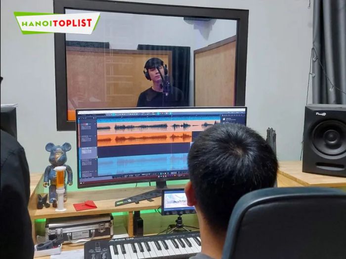 tad-studio-phong-thu-am-dang-cap-Mytour