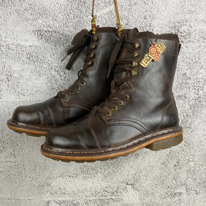 Tháng.12 vintage & 2hand - Bộ sưu tập boot độc đáo