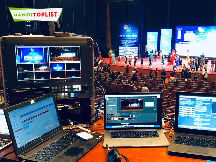 domino-film-don-vi-livestream-ha-noi-chuyen-nghiep-hang-dau-Mytour