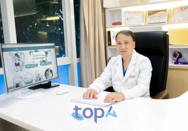 Tiến sĩ Mai Mạnh Tuấn - bác sĩ phẫu thuật thẩm mỹ danh tiếng tại Hà Nội.