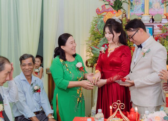 Tác phẩm nghệ thuật từ Hậu Foto