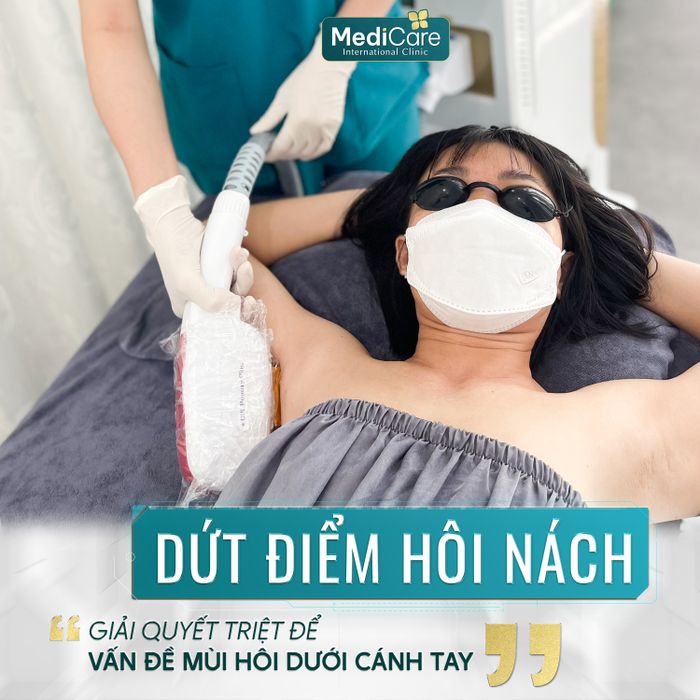 Quy trình thẩm mỹ chuyên nghiệp tại MediCare Clinic - Ảnh 2
