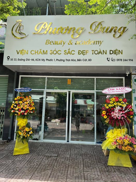 Không gian hiện đại và sang trọng tại Phương Dung Beauty