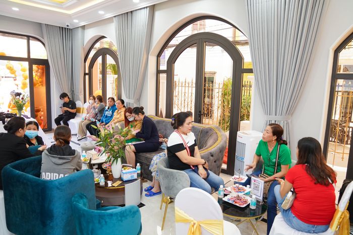 Không gian sang trọng và hiện đại tại Viện thẩm mỹ DIVA Bến Cát