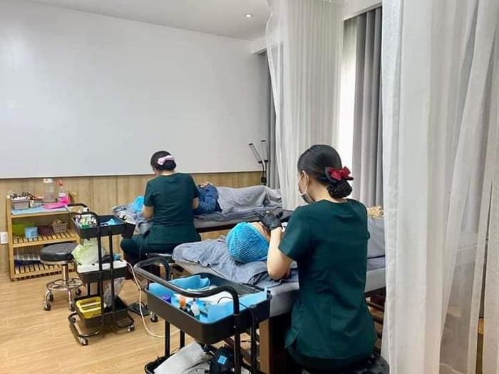 Hệ thống máy móc hiện đại tại Thẩm Mỹ Viện Á Đông
