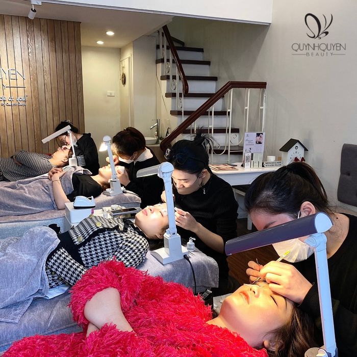 Không gian sang trọng và dịch vụ chuyên nghiệp tại QuynhQuyen Beauty Center