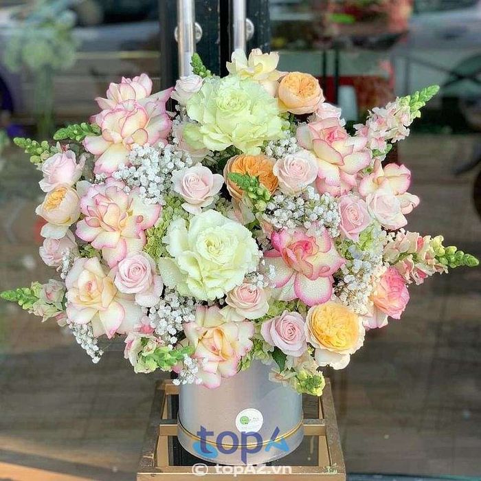QuangNinh Florist - Nét đẹp tinh hoa từ những đóa hoa tươi thắm