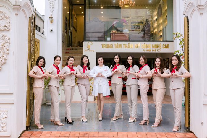 Không gian sang trọng tại Viện Thẩm Mỹ Hoài Beauty