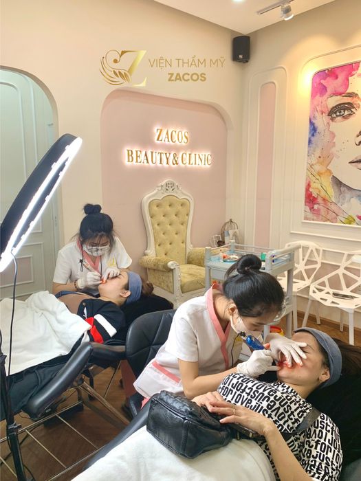 Không gian sang trọng và hiện đại tại Viện Thẩm Mỹ Zacos