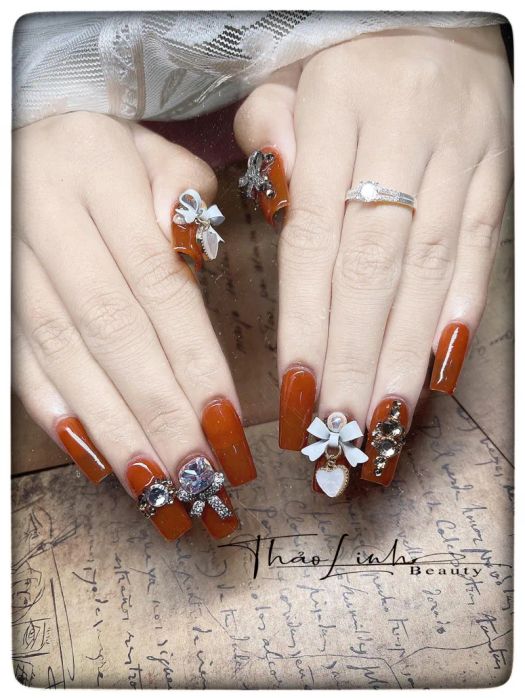 Bộ sưu tập nail nghệ thuật đầy mê hoặc tại Thảo Linh Beauty