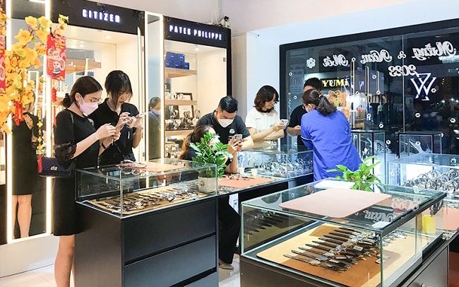 WatchStore - Một không gian mua sắm lý tưởng với những mẫu đồng hồ đa dạng và dịch vụ chu đáo.