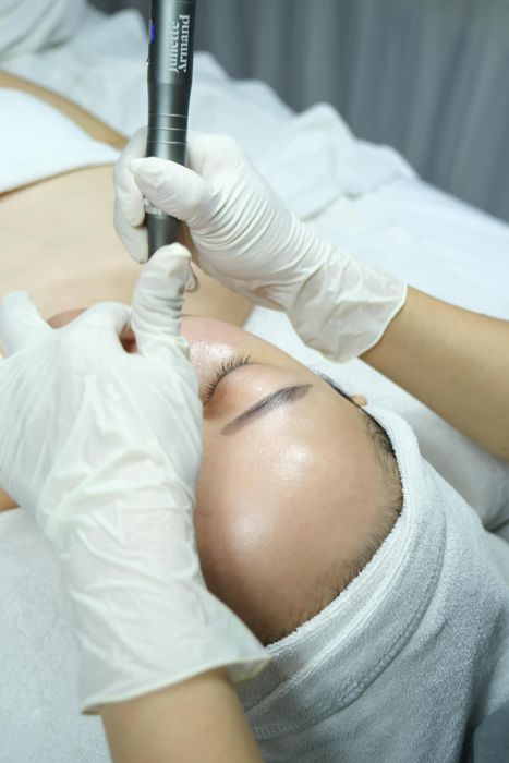 Khu vực điều trị da chuyên sâu tại Chi Skin Clinic Spa