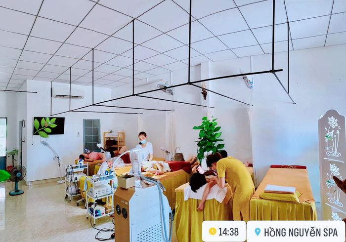 Không gian xanh mát tại Hồng Nguyễn Spa